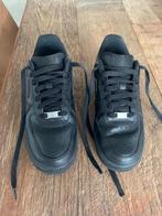 Nike Air Force 1 Zwart - Maat 39, Kleding | Heren, Schoenen, Ophalen of Verzenden, Gedragen, Zwart, Sneakers of Gympen