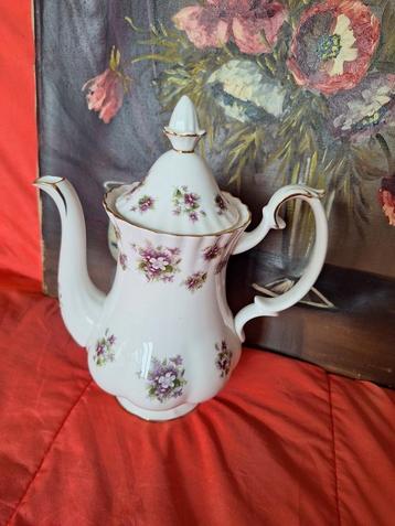 Koffiepot royal albert  beschikbaar voor biedingen
