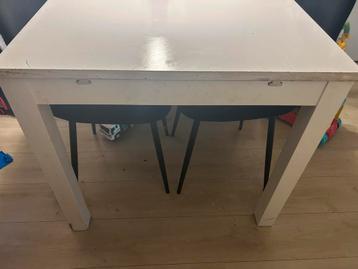 IKEA uitschuifbare eettafel, wit. beschikbaar voor biedingen