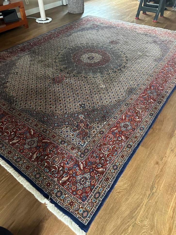 Perzisch handgeknoopt tapijt, Huis en Inrichting, Stoffering | Tapijten en Kleden, Zo goed als nieuw, 200 cm of meer, 200 cm of meer