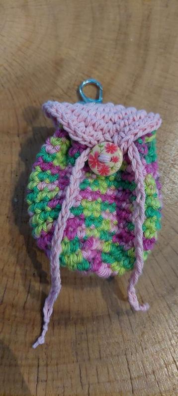 Schoenkadootje! Mini backpack rugzakje sleutelhanger  beschikbaar voor biedingen