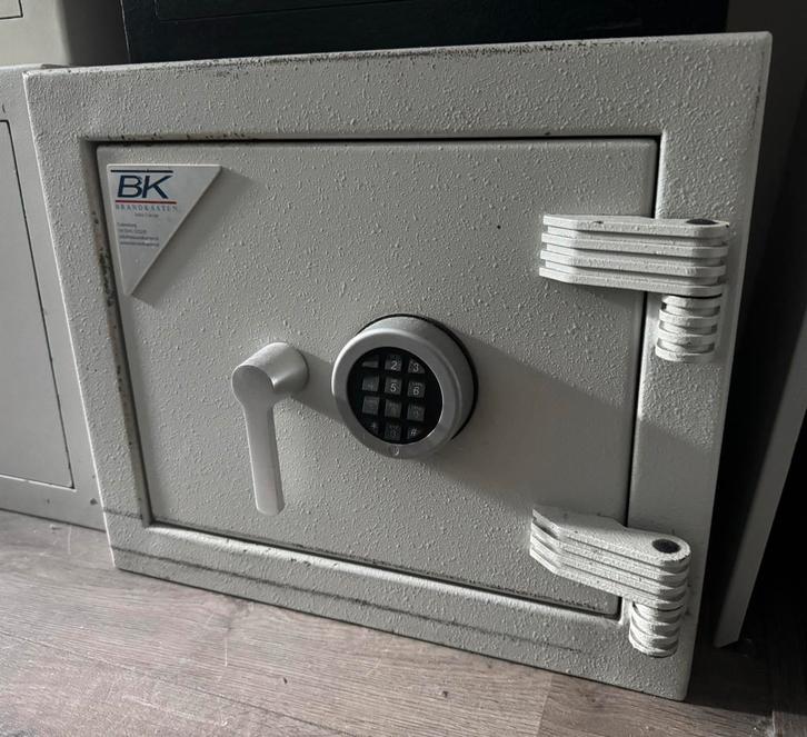 Zeer degelijke rdw+ kluis brandkast met certificaat!, Huis en Inrichting, Brandblussers en Brandkasten, Zo goed als nieuw, Brandkast