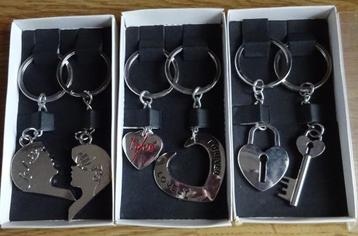 3 Verschillende setjes duo sleutelhangers - Nieuw beschikbaar voor biedingen