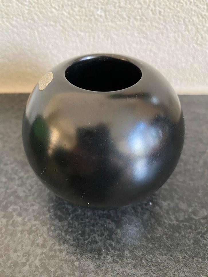 Zwart vaasje Zenith Gouda, Antiek en Kunst, Antiek | Keramiek en Aardewerk, Ophalen of Verzenden