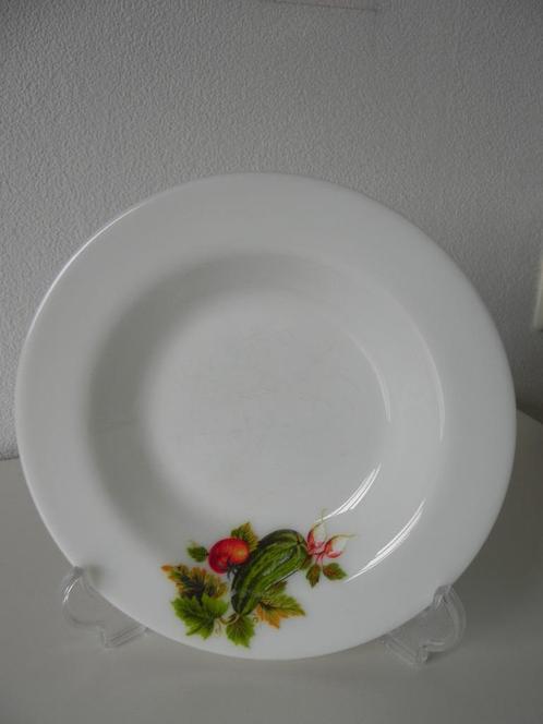 JAJ pyrex diepe borden met groentemotief - vintage, Huis en Inrichting, Keuken | Servies, Gebruikt, Bord(en), Glas, Ophalen