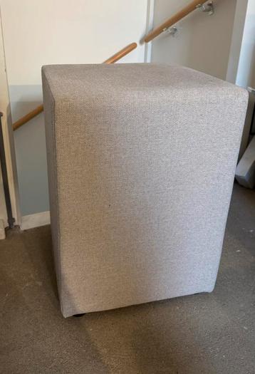 2 x Totaalbed Halden hocker/nachtkastje 