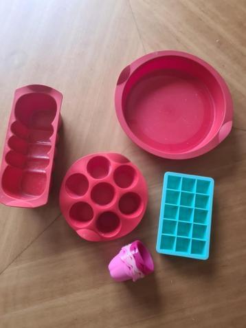 tupperware multiflex flex bakvormen afmetingen op foto's beschikbaar voor biedingen
