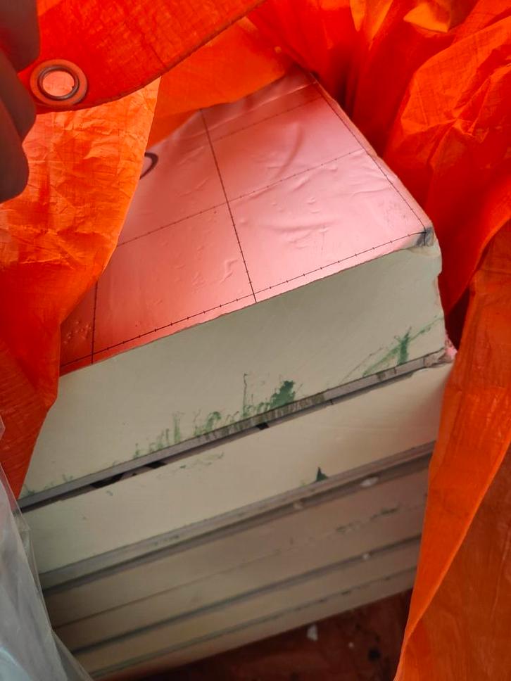 Pir verlijmd met gips 3000*600x125, Doe-het-zelf en Verbouw, Isolatie en Afdichting, Zo goed als nieuw, Hardschuim (Pir), 15 m² of meer