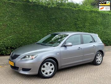 Mazda 3 Sport 1.6 AIRCO/RIJDT NIEUW/LAGE KM/LEER/APK 6-2026! beschikbaar voor biedingen