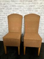 Gratis: 2 rieten stoelen, merk Loom, zittinghoogte 47 cm., Gebruikt, Twee, Bruin, Hout