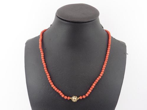 Bloedkoralen collier gouden slot                          D1, Sieraden, Tassen en Uiterlijk, Antieke sieraden, Ketting, Overige materialen