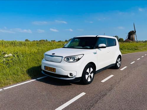 Kia Soul EV 2015 Wit ExecutiveLine SOH 100% & nieuwe OBC, Auto's, Kia, Particulier, Soul, ABS, Achteruitrijcamera, Airbags, Airconditioning