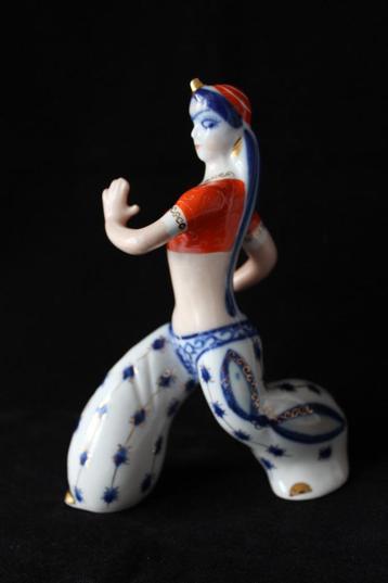 Vintage Korosten USSR porseleinen figurine c 1970 beschikbaar voor biedingen