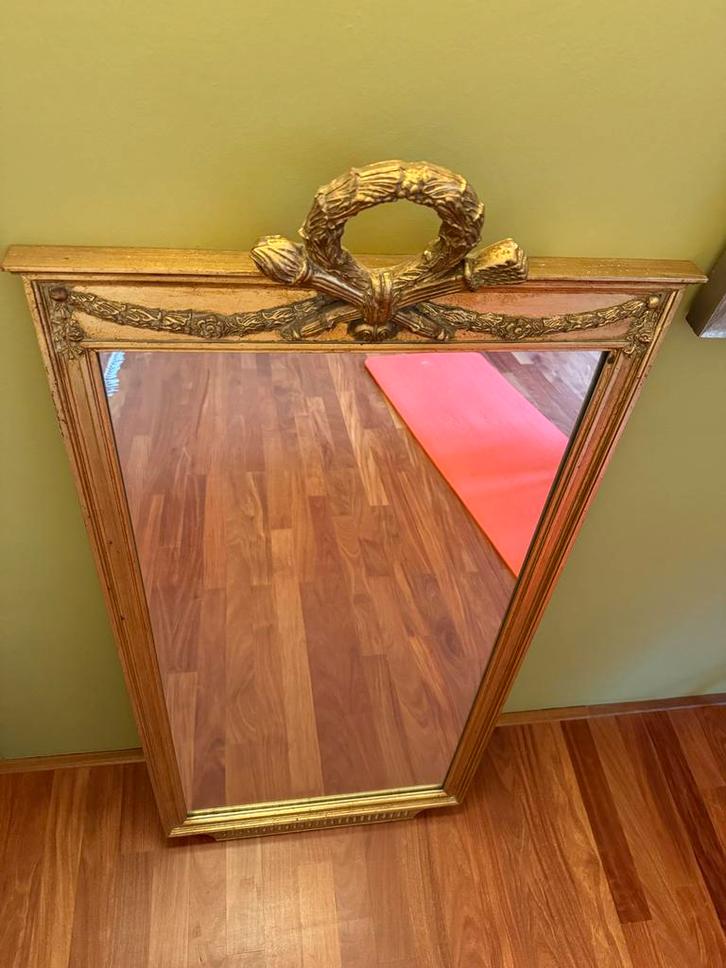 Oude Spiegel met Gouden Frame & Ornament, Huis en Inrichting, Woonaccessoires | Spiegels, Gebruikt, 50 tot 75 cm, 100 tot 150 cm