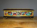 Handbeschilderde Nepalese wierookbrander (met lade) 35 cm, Verzamelen, Religie, Ophalen of Verzenden, Gebruikt, Overige typen