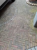 Waaltjes uit oprit. 44m2.  Zelf eruit halen., Ophalen of Verzenden, Gebruikt, Beton, Klinkers