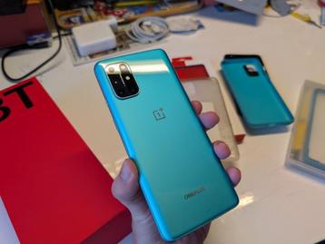 OnePlus 8T 12GB/256GB blauw-groen + accessoires beschikbaar voor biedingen