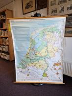 Schoolkaart: Eerste wandkaart van Nederland, Ophalen, Aardrijkskunde