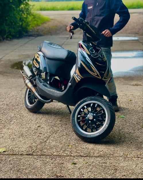 Piaggio zip, Fietsen en Brommers, Scooters | Piaggio, Zo goed als nieuw, Zip, Ophalen of Verzenden