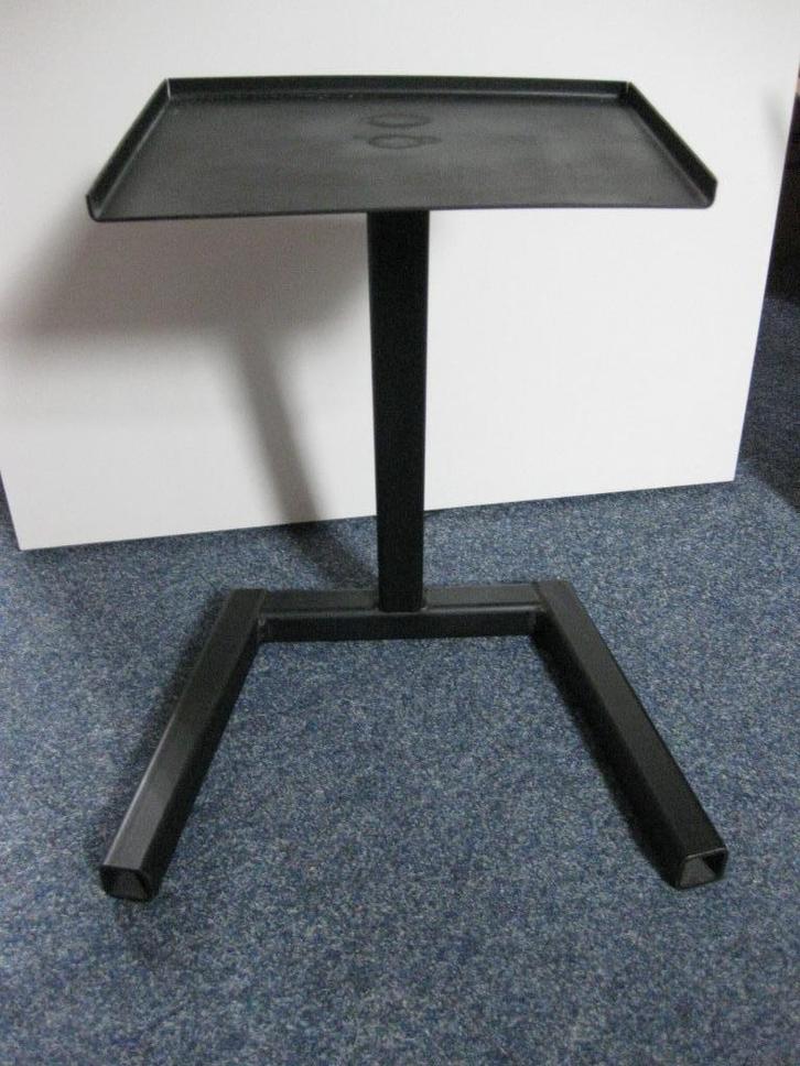Zwart, metalen luidsprekerstandaard 2 x, Audio, Tv en Foto, Luidsprekers, Gebruikt, Overige typen, Minder dan 60 watt, Overige merken