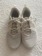 Witte Puma Sneakers - Maat 37 1/2, Puma, Wit, Ophalen of Verzenden, Sneakers of Gympen
