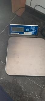 Elektronische (pakjes,personen)weegschaal tot 150kg, Gebruikt, 1 tot 500 gram, 100 kg of meer, Ophalen of Verzenden
