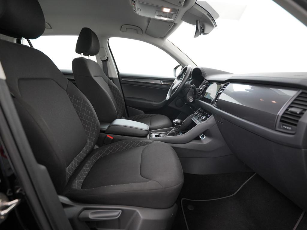 Skoda Kodiaq 1.5 TSI Business Edition DSG | 7 persoons | Cam, Auto's, 12 maanden, 4 cilinders, LED verlichting, Zwart