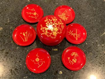 Vintage Japanese Lacquerware Coaster Set Cinnabar Color w/Go beschikbaar voor biedingen