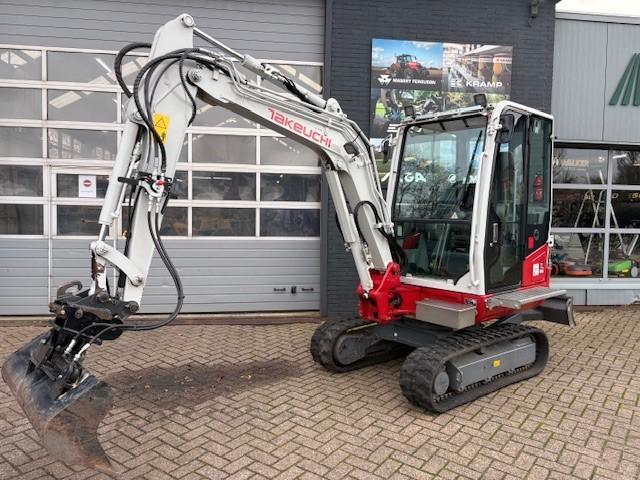 Zeer nette Takeuchi TB 230 LSA-E, Zakelijke goederen, Machines en Bouw | Kranen en Graafmachines, Graafmachine, Ophalen