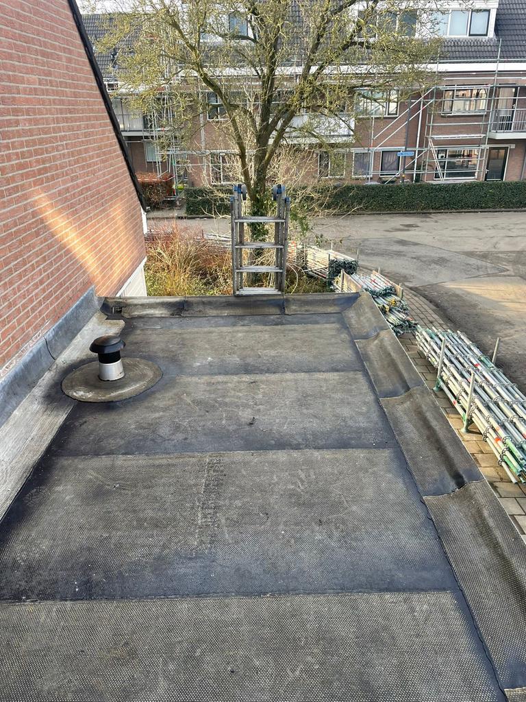 Dakdekker nodig? Ik kom vrijblijvend kijken naar uw plat dak, Ophalen, Overige materialen, Zwart, Nieuw