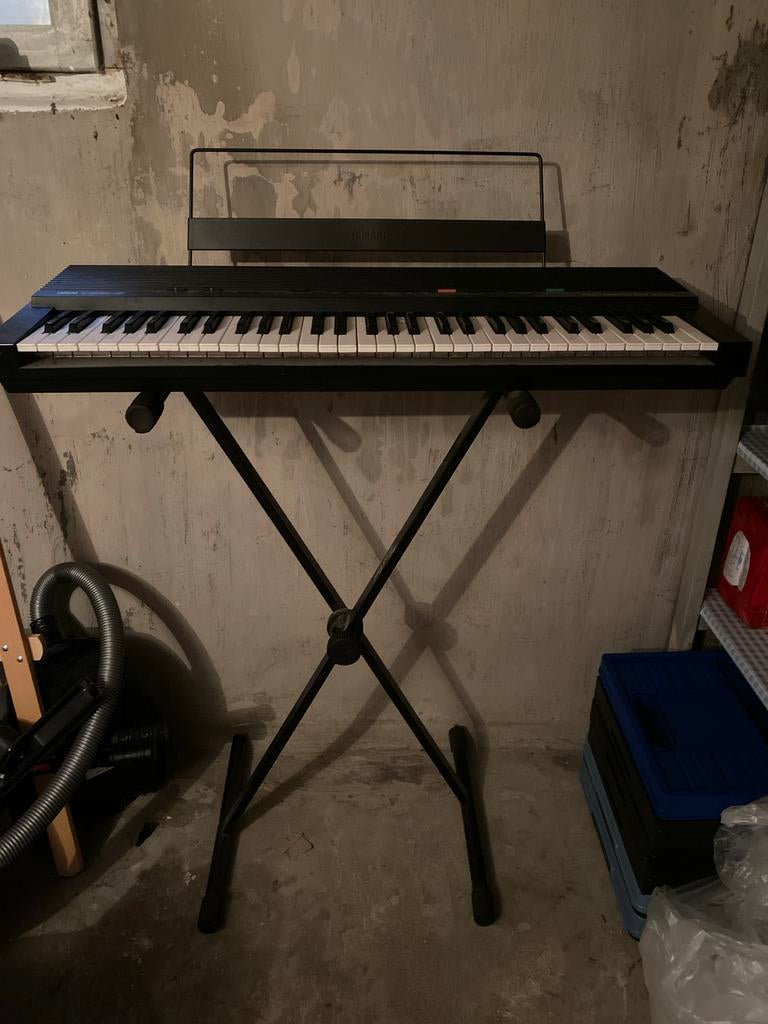 Keyboard met standaard - Gebruikt, werkend, Gebruikt, Yamaha, Met standaard, Overige aantallen