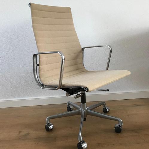 Herman Miller Eames Aluminium chair EA 119 119 Vintage, Huis en Inrichting, Bureaustoelen, Gebruikt, Zwart, Ophalen of Verzenden