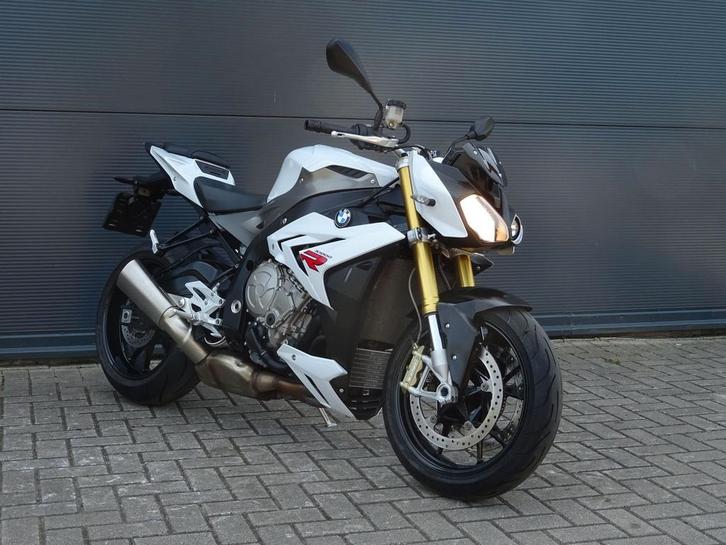 BMW S 1000 R 2014 S1000R wit nette staat origineel, Motoren, Motoren | BMW, Bedrijf, Naked bike, meer dan 35 kW, 4 cilinders, Motorrijbewijs A