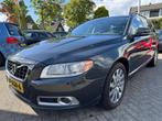 Volvo V70 1.6 T4 Limited Edition 180pkAutomaatDealer onderho, Gebruikt, 4 cilinders, 1600 kg, Zilver of Grijs