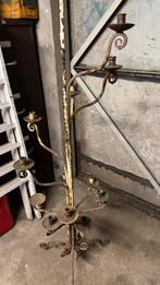 Oude metalen kandelaar staand, Ophalen, Overige materialen