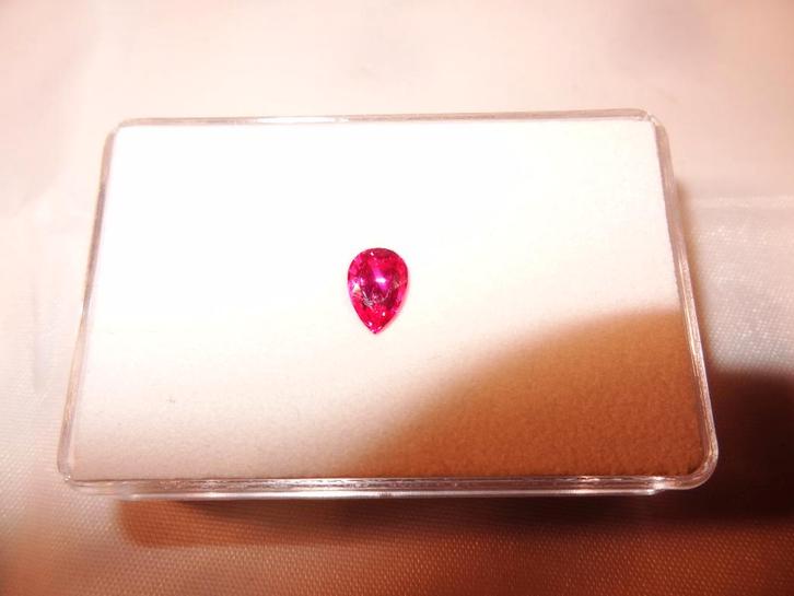 Spinel edelsteentjes, Sieraden, Tassen en Uiterlijk, Edelstenen, Nieuw, Ophalen