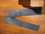 NIEUW Spijkerbroek Levi's maat 27 / 32, Kleding | Dames, Blauw, Nieuw, Ophalen of Verzenden, W27 (confectie 34) of kleiner
