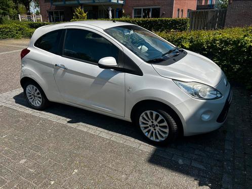 Ford Ka 1.2 51KW 2010 parelmoer wit 130000km, Auto's, Ford, Particulier, Ka, Airconditioning, Centrale vergrendeling, Elektrische ramen