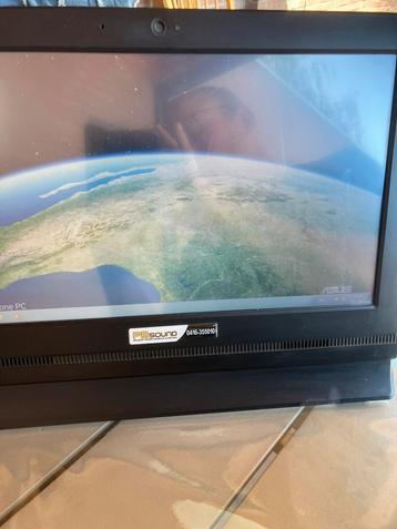 computer met touchscreen ideaal voor muziek computer beschikbaar voor biedingen