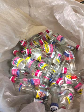 Flesjes voor feest verlichting  beschikbaar voor biedingen