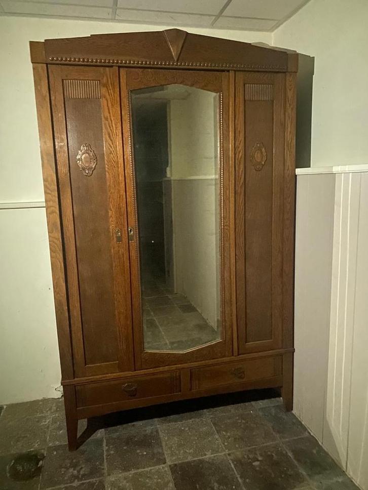 Eiken Amsterdamse School linnenkast ca. 1920, facetgeslepen, Huis en Inrichting, Kasten | Kledingkasten, Gebruikt, 150 tot 200 cm