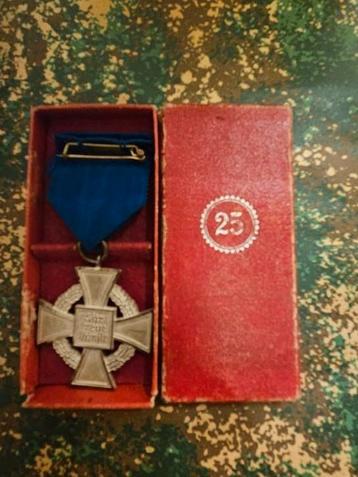 25 jaar medaille  beschikbaar voor biedingen