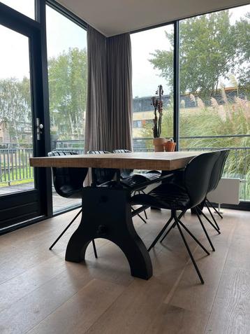 6 eetkamerstoelen van merk ZUIVER / Loods5 beschikbaar voor biedingen