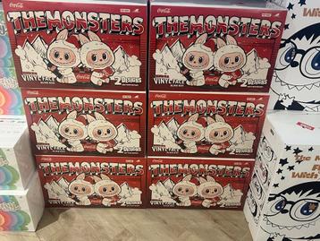 Labubu x Coca-Cola THE MONSTERS Vinyl Face Blind Box beschikbaar voor biedingen