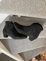 Te koop mooie suede laarsjes van Pocco Pazza maat 43 smal., Kleding | Dames, Schoenen, Ophalen, Zwart, Lage of Enkellaarzen, Zo goed als nieuw