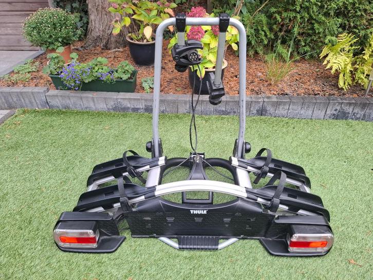 Thule EuroWay G2 921 kantelbare fietsendrager, Auto diversen, Fietsendragers, Gebruikt, Trekhaakdrager, 2 fietsen, Brede banden