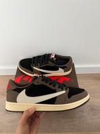 Jordan 1 Travis Scott mocha low maat 45,5, Nieuw, Ophalen of Verzenden, Bruin, Nike