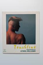 Touchline - Photographs by Hywel Williams, Boeken, Ophalen of Verzenden, Zo goed als nieuw, Fotografen