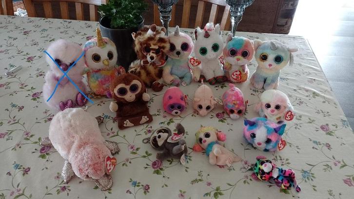 Ty knuffels 16x (incl. sleutelhangers + telefoonhouder), Kinderen en Baby's, Speelgoed | Knuffels en Pluche, Zo goed als nieuw
