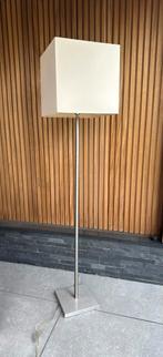 Staande design lamp RVS voet, witte kap, Ophalen, Zo goed als nieuw, 150 tot 200 cm